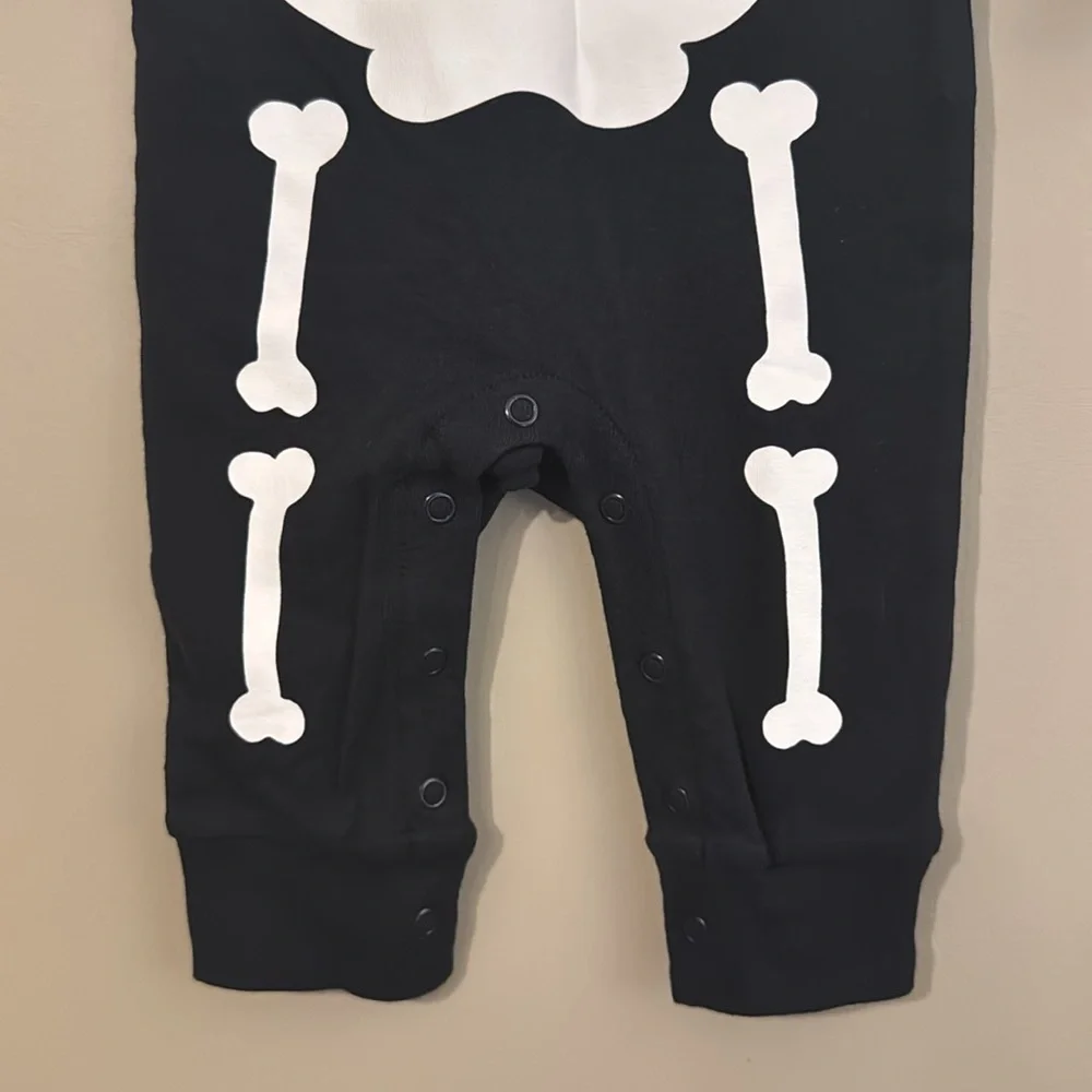 NWT- Carter's one piece skeleton black sleeper
